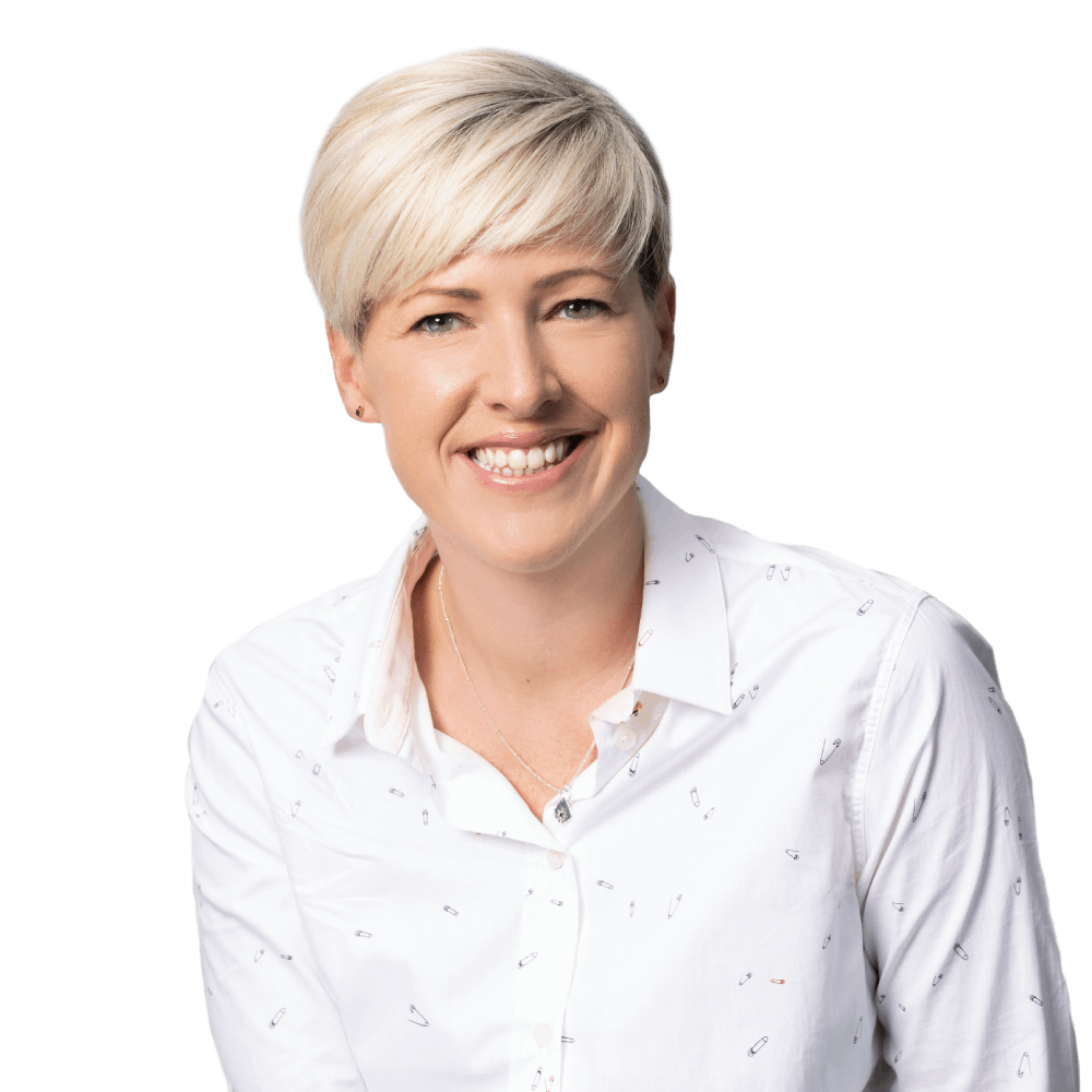 Headshot photo of Laura Ford looking at the camera